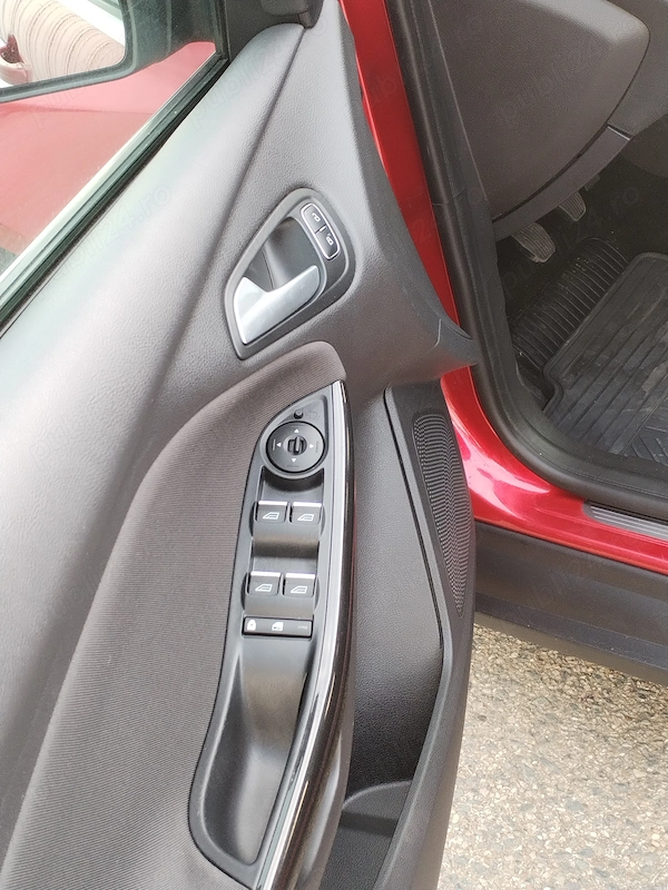 FORD Focus 2015 — imagine 8