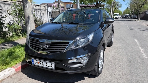 KIA Sportage 2012 — imagine 2