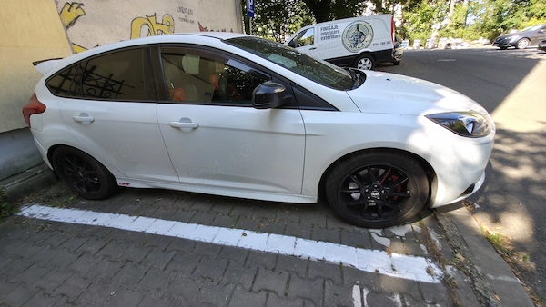 FORD Focus 2014 — imagine 2