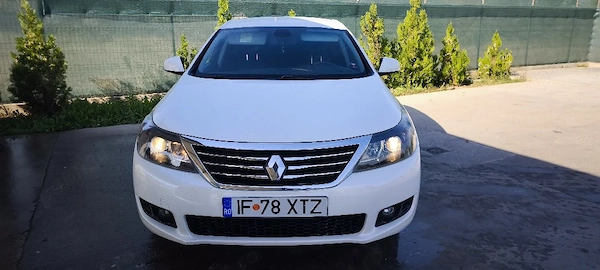 RENAULT Latitude 2011 — imagine 6