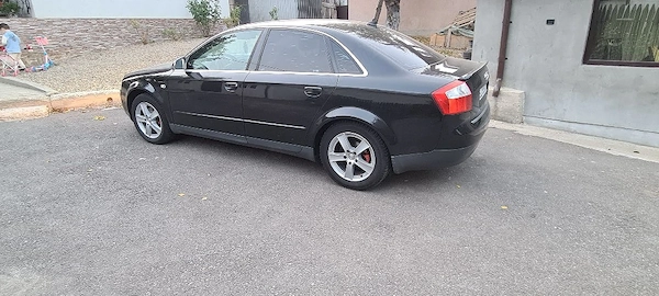 AUDI A4 2001 — imagine 3