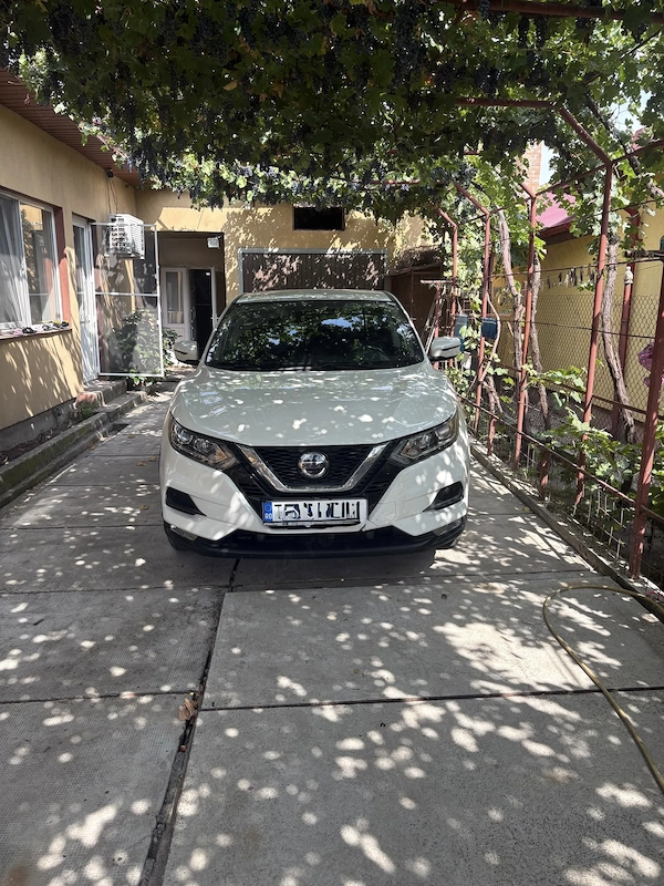 NISSAN Qashqai 2021 — imagine 3