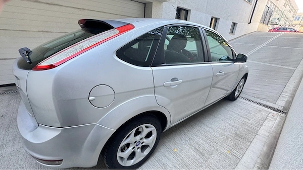FORD Focus 2009 — imagine 5
