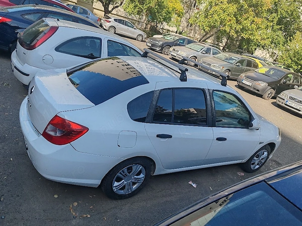 RENAULT Symbol 2012 — imagine 2