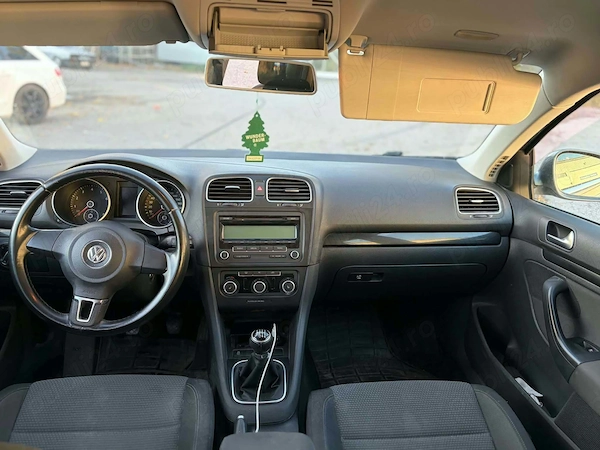 VOLKSWAGEN Golf 2011 — imagine 4