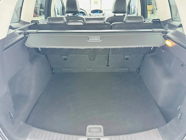 FORD Kuga 2015 — imagine 17