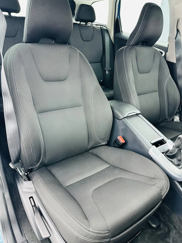 VOLVO XC60 2017 — imagine 19