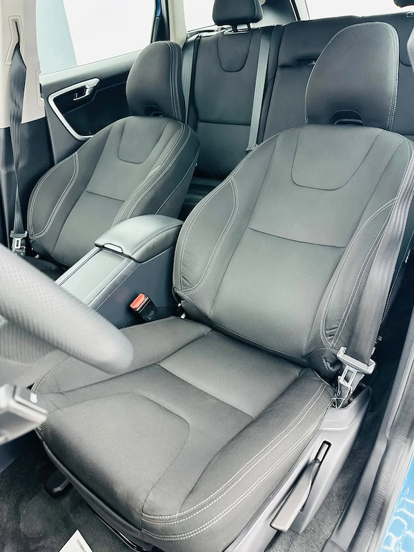 VOLVO XC60 2017 — imagine 20