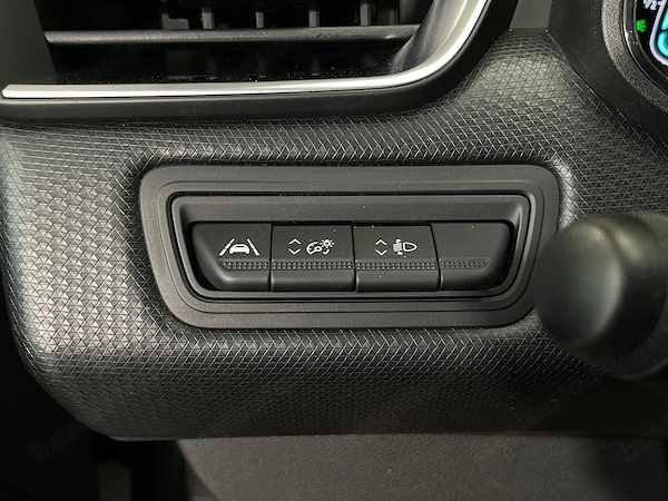 RENAULT Clio 2023 — imagine 19