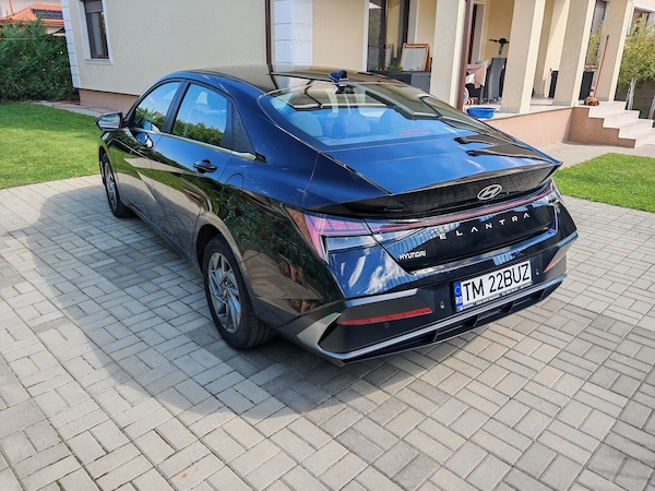 HYUNDAI Elantra 2023 — imagine 4