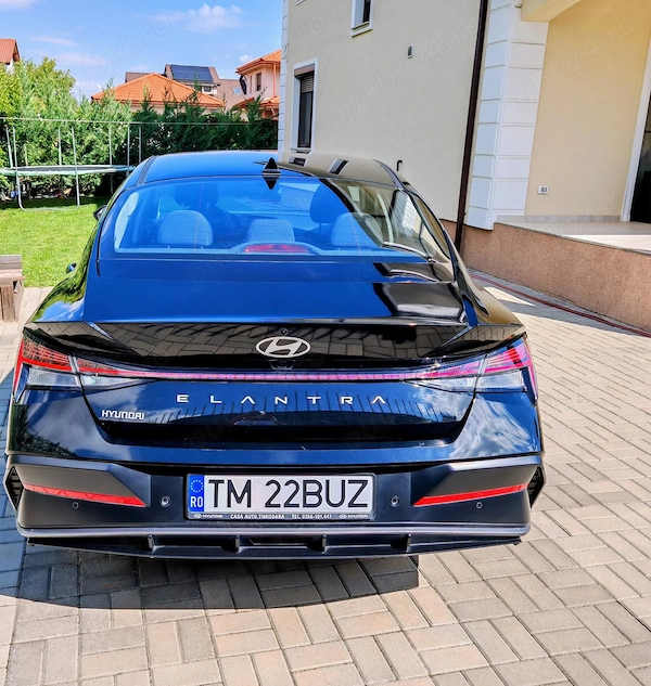 HYUNDAI Elantra 2023 — imagine 2