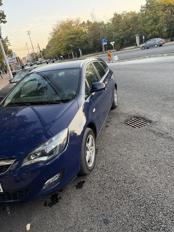 OPEL Astra 2011 — imagine 3