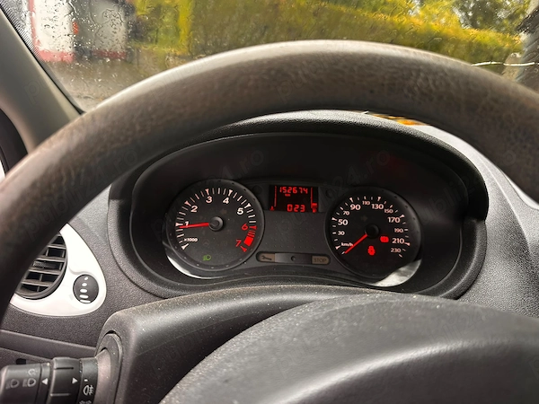 RENAULT Clio 2012 — imagine 3