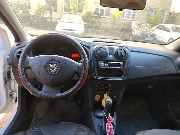 DACIA Logan 2015 — imagine 2