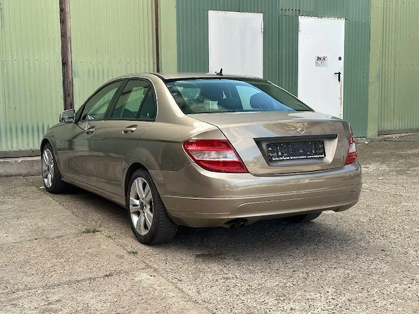 MERCEDES-BENZ C-Class 2010 — imagine 3
