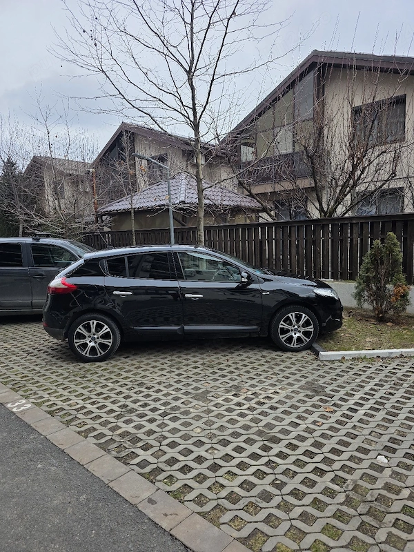 RENAULT Megane