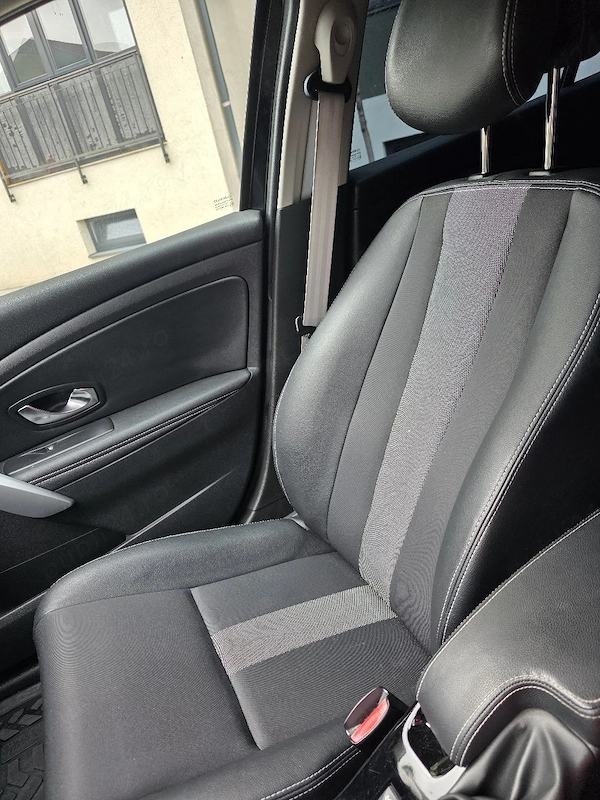 RENAULT Megane 2011 — imagine 10