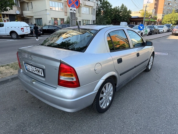 OPEL Astra 2005 — imagine 6