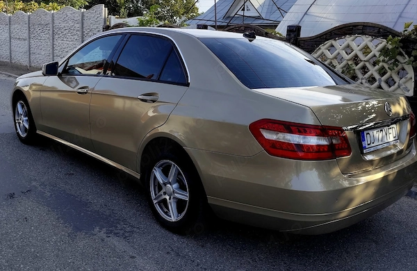 MERCEDES-BENZ E-Class 2012 — imagine 5