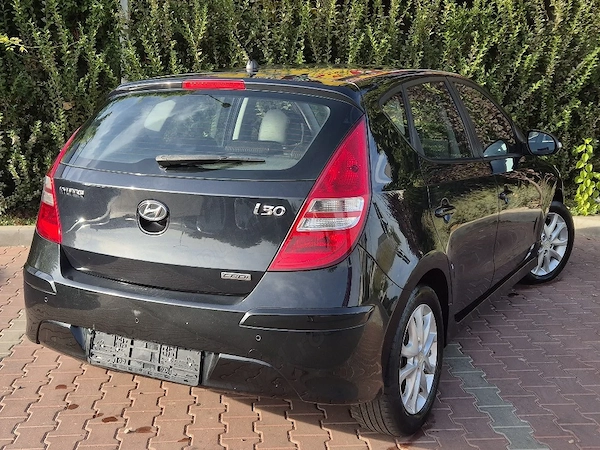 HYUNDAI i30 2011 — imagine 4
