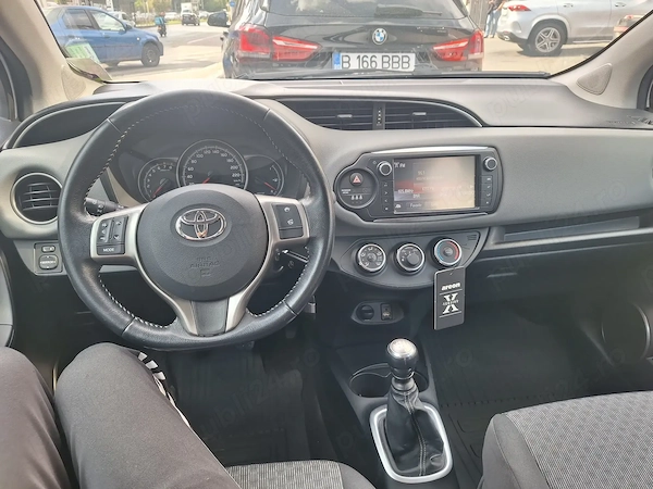 TOYOTA Yaris 2015 — imagine 5