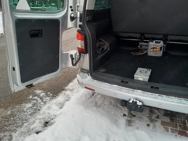 VOLKSWAGEN Caravelle 2012 — imagine 4