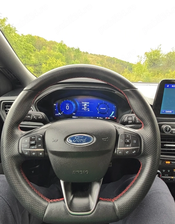 FORD Focus 2020 — imagine 8