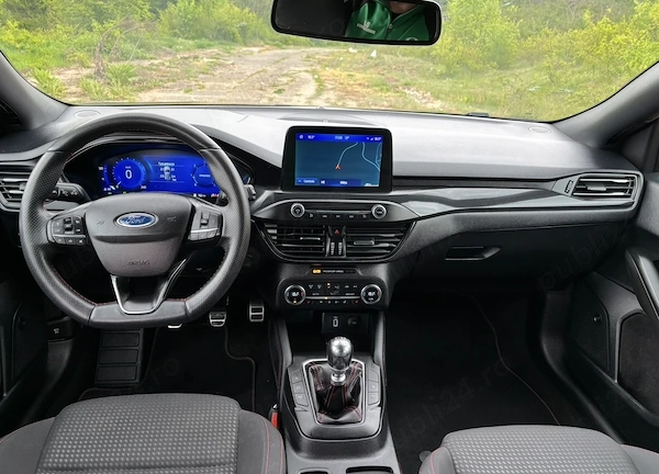 FORD Focus 2020 — imagine 7