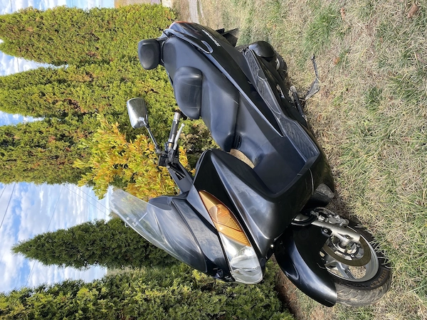 Maxi scuter suzuki burghman an400 din 2004