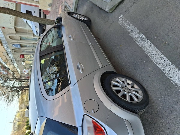 OPEL Astra 2005 — imagine 3
