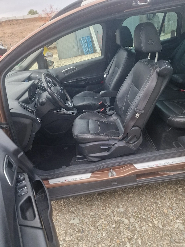 FORD Unknown Model 2013 — imagine 3