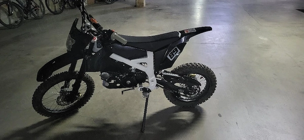 motocicleta kxd