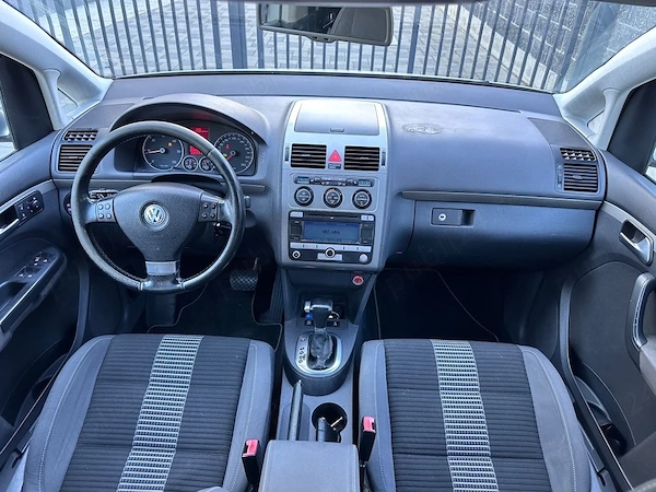 VOLKSWAGEN Touran 2008 — imagine 5