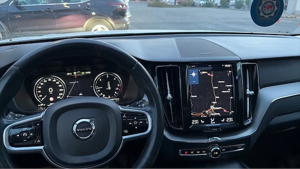 VOLVO XC60 2019 — imagine 5