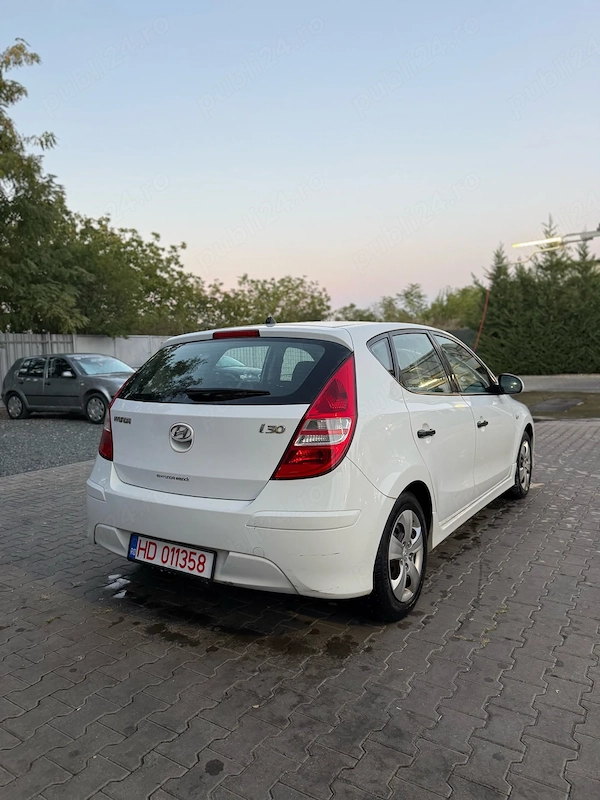 HYUNDAI i30 2010 — imagine 6