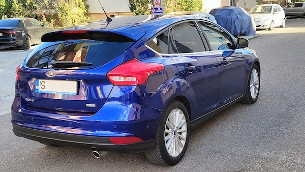 FORD Focus 2015 — imagine 8