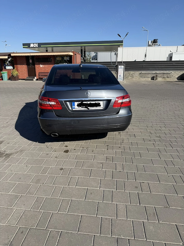 MERCEDES-BENZ E-Class 2011 — imagine 4