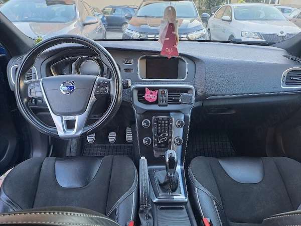 VOLVO V40 2015 — imagine 2