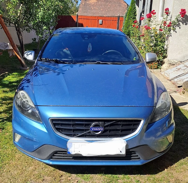 VOLVO V40 2015 — imagine 3