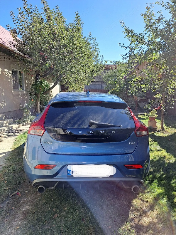 VOLVO V40 2015 — imagine 5