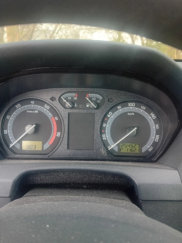 SKODA Fabia 2006 — imagine 2