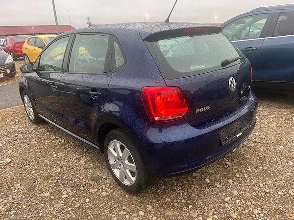 VOLKSWAGEN Polo 2011 — imagine 3
