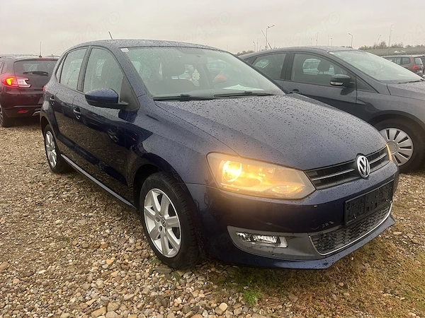 VOLKSWAGEN Polo 2011 — imagine 2