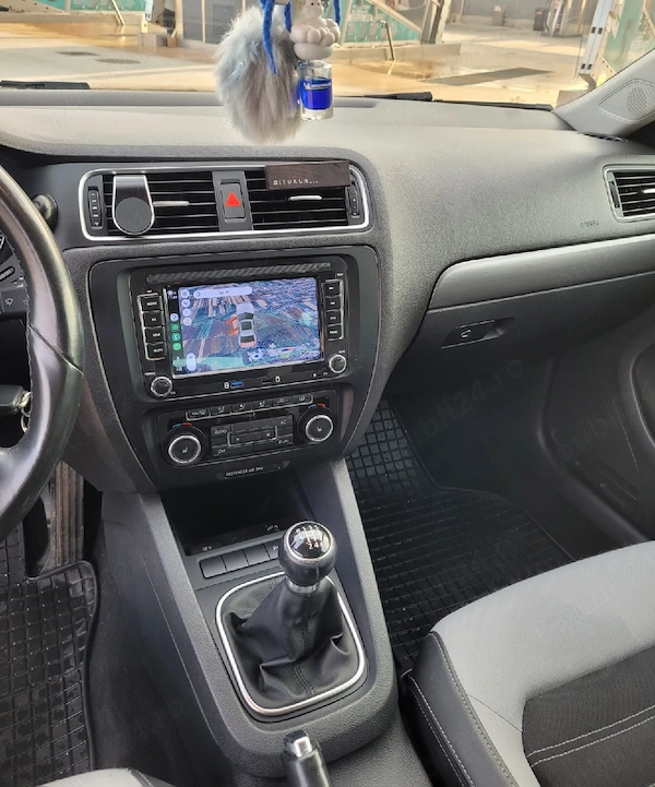 VOLKSWAGEN Jetta 2012 — imagine 4