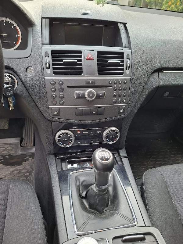 MERCEDES-BENZ C-Class 2010 — imagine 9