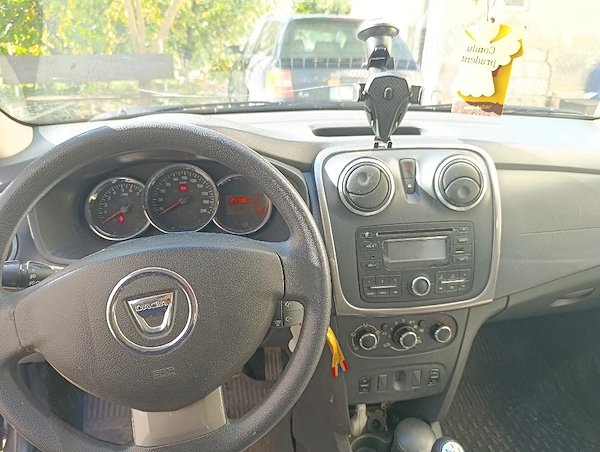 DACIA Logan 2015 — imagine 2