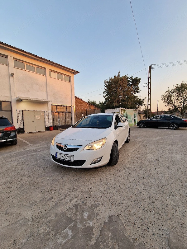 OPEL Astra 2012 — imagine 5