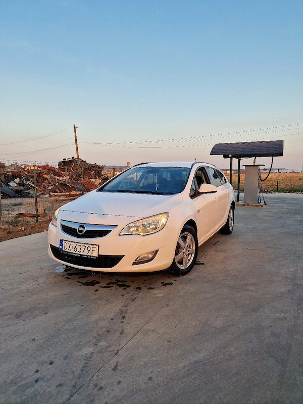 OPEL Astra 2012 — imagine 3