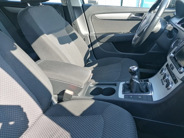 VOLKSWAGEN Passat 2012 — imagine 6