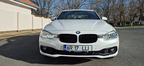 BMW Seria 3 2018 — imagine 1